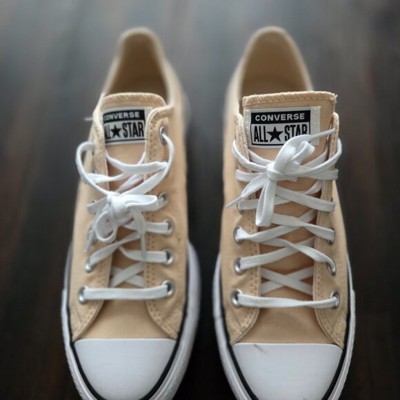 Converse Womens Chuck Taylor All Star Low Top Platform Sneakers- Size 8.5 - Picture 1 of 3